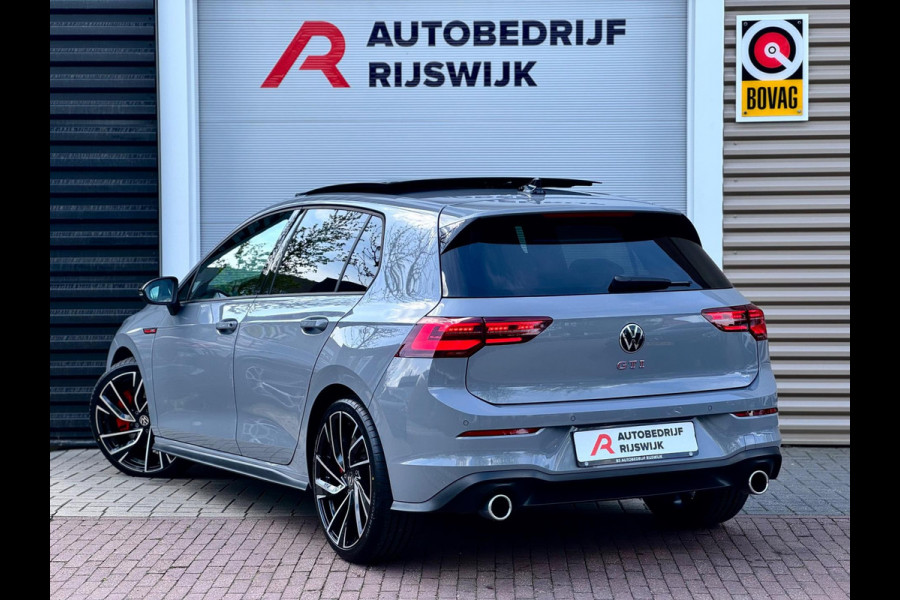 Volkswagen Golf 2.0 TSI GTI Blackstyle Pano/Trekhaak/Matrix
