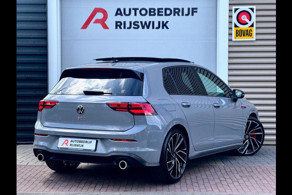 Volkswagen Golf 2.0 TSI GTI Blackstyle Pano/Trekhaak/Matrix