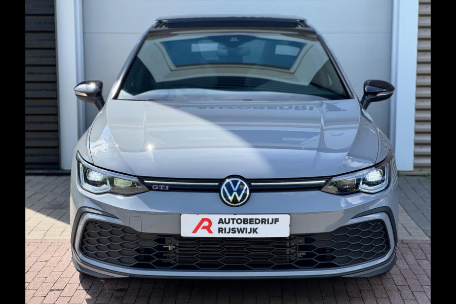 Volkswagen Golf 2.0 TSI GTI Blackstyle Pano/Trekhaak/Matrix