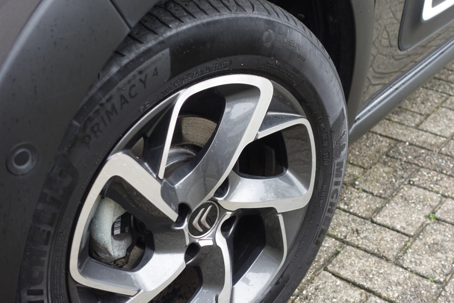Citroën C3 1.2 PureTech 110 Shine | Automaat | Navi | Camera | Stoel vw | Dodehoek | Lage km | 12 mnd Bovag