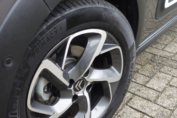 Citroën C3 1.2 PureTech 110 Shine | Automaat | Navi | Camera | Stoel vw | Dodehoek | Lage km | 12 mnd Bovag
