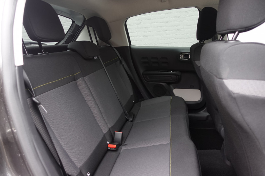 Citroën C3 1.2 PureTech 110 Shine | Automaat | Navi | Camera | Stoel vw | Dodehoek | Lage km | 12 mnd Bovag