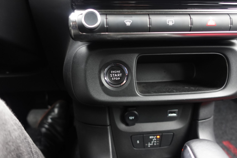Citroën C3 1.2 PureTech 110 Shine | Automaat | Navi | Camera | Stoel vw | Dodehoek | Lage km | 12 mnd Bovag
