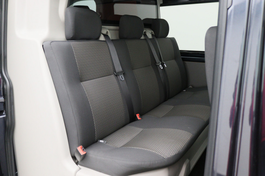 Volkswagen Transporter 2.0 TDI L1H1 DSG 150 pk DC LED, Apple Carplay, Stoelverwarming, Cruise, PDC, DAB
