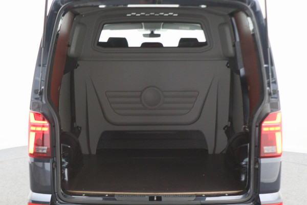 Volkswagen Transporter 2.0 TDI L1H1 DSG 150 pk DC LED, Apple Carplay, Stoelverwarming, Cruise, PDC, DAB