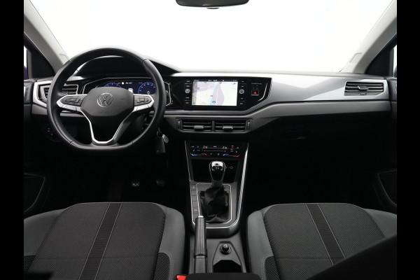 Volkswagen Polo 1.0 TSI 95pk Highline Business Navigatie Stoelverwarming Clima Led 17