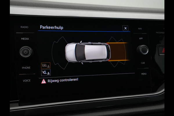 Volkswagen Polo 1.0 TSI 95pk Highline Business Navigatie Stoelverwarming Clima Led 17
