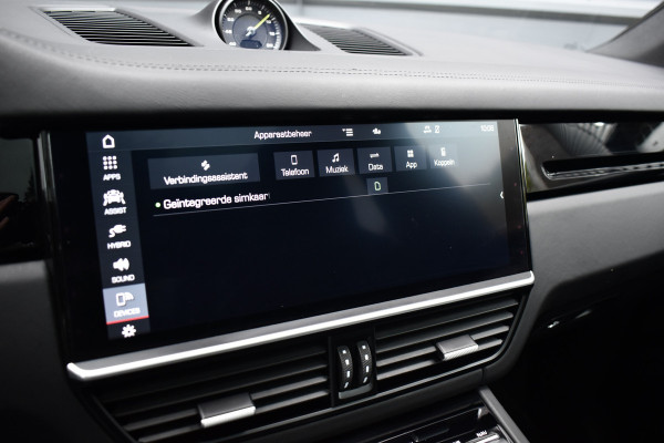 Porsche Cayenne Coupé 3.0 E-Hybrid 462pk | Panoramadak | Sport Chrono | Achterasbesturing | 21'' Velgen | Leder Dashbord | Orig. NL |