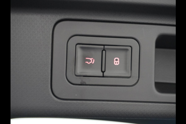 BYD ATTO 3 Design COMPLETE AUTO | RIJKLAAR INCL. FABR. GARANTIE T/M 2028 | AANDRIJFLIJN EN ACCU ZELFS T/M 2030