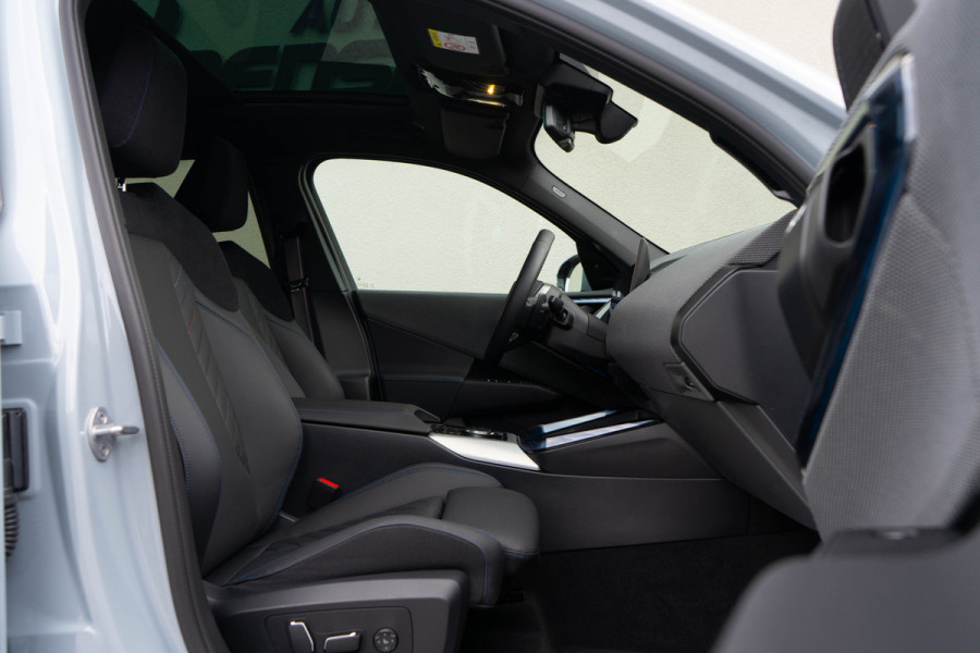 BMW X3 30e xDrive / M- Sport/ Standkachel/ Live Cockpit/ Adaptive Cruise Control/ Panoramadak/  220kW (220PK)
