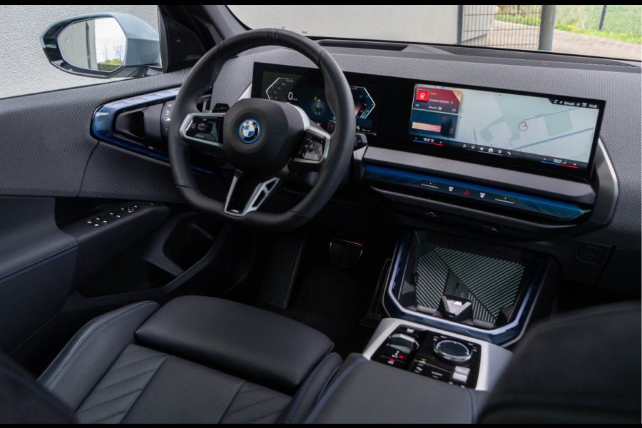 BMW X3 30e xDrive / M- Sport/ Standkachel/ Live Cockpit/ Adaptive Cruise Control/ Panoramadak/  220kW (220PK)