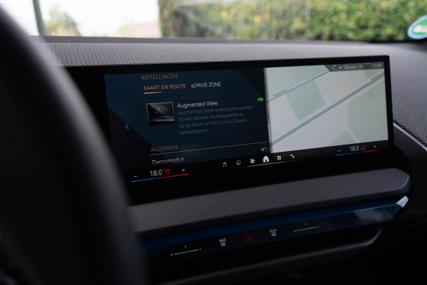 BMW X3 30e xDrive / M- Sport/ Standkachel/ Live Cockpit/ Adaptive Cruise Control/ Panoramadak/  220kW (220PK)