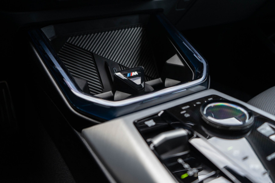 BMW X3 30e xDrive / M- Sport/ Standkachel/ Live Cockpit/ Adaptive Cruise Control/ Panoramadak/  220kW (220PK)