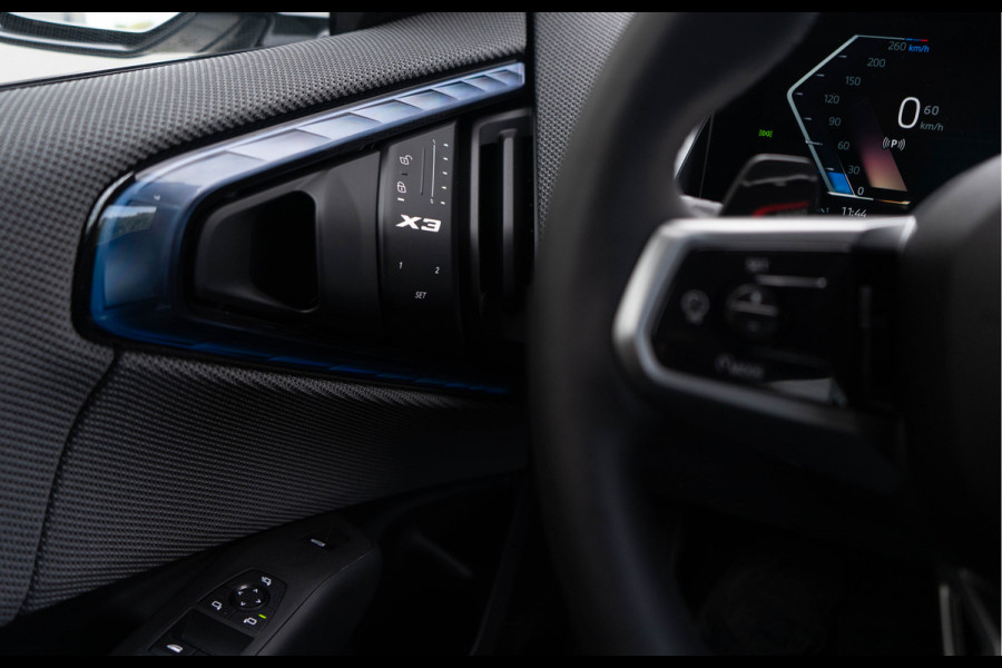 BMW X3 30e xDrive / M- Sport/ Standkachel/ Live Cockpit/ Adaptive Cruise Control/ Panoramadak/  220kW (220PK)