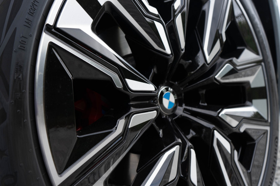 BMW X3 30e xDrive / M- Sport/ Standkachel/ Live Cockpit/ Adaptive Cruise Control/ Panoramadak/  220kW (220PK)