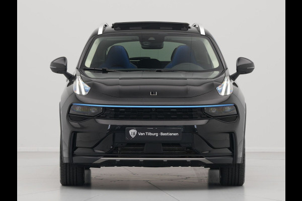 Lynk & Co 01 1.5 Hybride Panorama Camera Stoelverwarming Side Assist Keyless 279