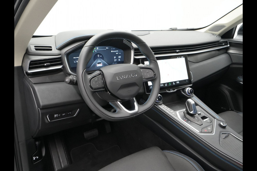 Lynk & Co 01 1.5 Hybride Panorama Camera Stoelverwarming Side Assist Keyless 279