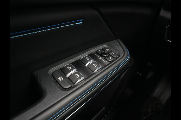 Lynk & Co 01 1.5 Hybride Panorama Camera Stoelverwarming Side Assist Keyless 279