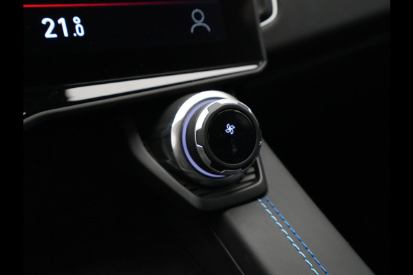 Lynk & Co 01 1.5 Hybride Panorama Camera Stoelverwarming Side Assist Keyless 279