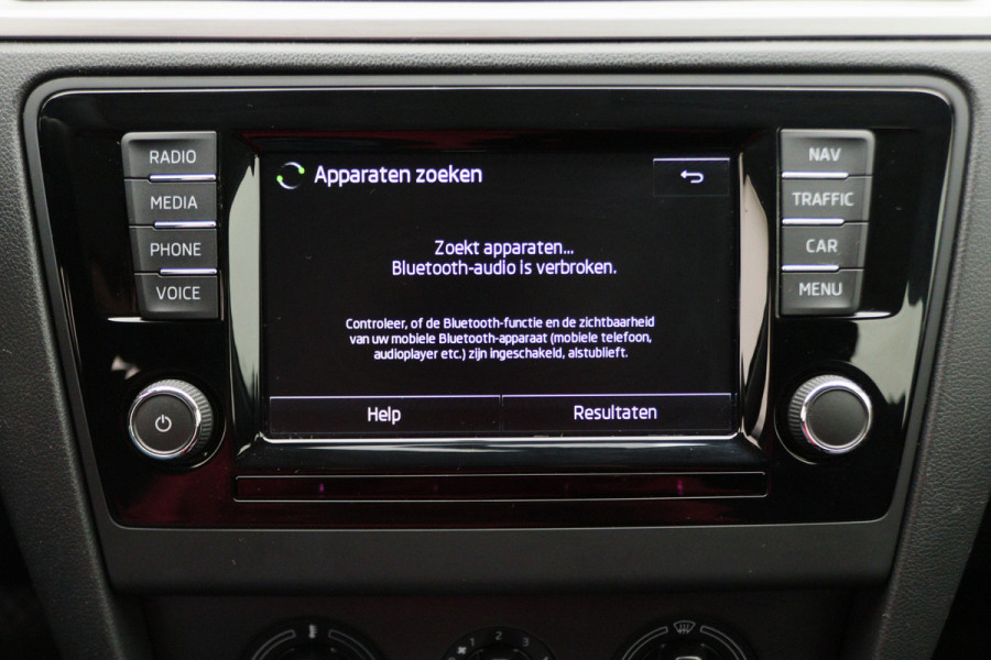 Škoda Rapid Spaceback 1.2 TSI DSG Greentech Drive Navigatie, Airco, Cruise, Bluetooth, PDC, Trekhaak