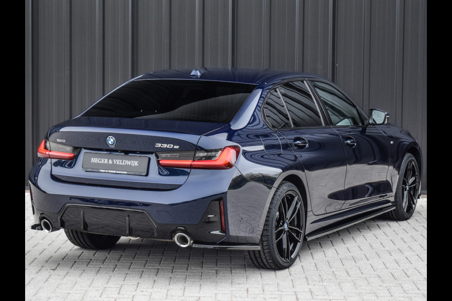 BMW 3-serie 330e xDRIVE | M-SPORT | TREKHAAK | SPORTSTOELEN | ACTIVE CRUISE CONTROL | CAMERA | LEDEREN BEKLEDING | DAB+ | HIFI SOUND | SHADO