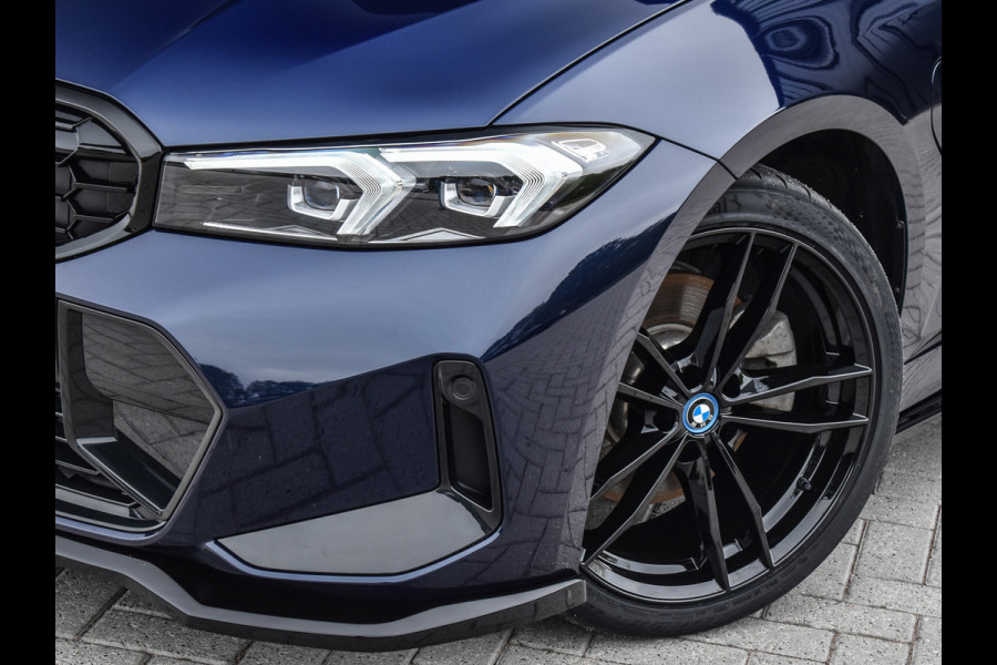 BMW 3-serie 330e xDRIVE | M-SPORT | TREKHAAK | SPORTSTOELEN | ACTIVE CRUISE CONTROL | CAMERA | LEDEREN BEKLEDING | DAB+ | HIFI SOUND | SHADO