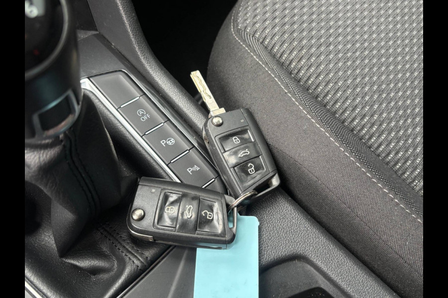 Volkswagen Tiguan Allspace BWJ 2018 | 1.4 TSI 150PK Comfortline Business R 7p. | CLIMA | TREKHAAK | NAVI | STOELVERW | CAMERA A |