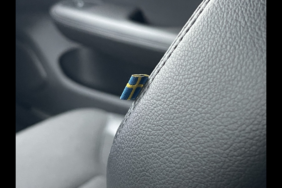 Volvo V60 2.0 T6 Recharge AWD Inscription Expression | Trekhaak | Pilot Assist | Dodehoek | Camera