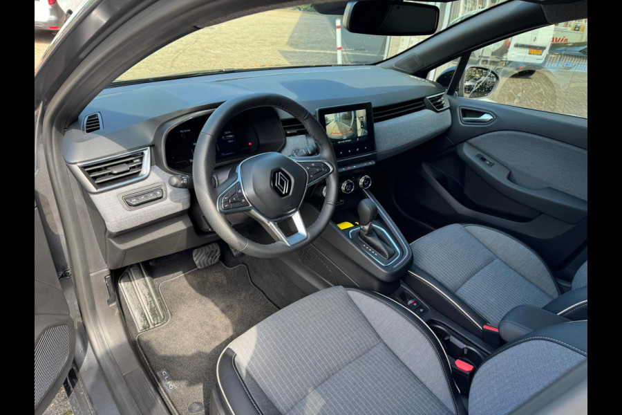Renault Clio 1.6 E-Tech Full Hybrid 145 Techno Nieuw Model! LM 17'' / 360 camera / Apple & Android auto / P-sensoren