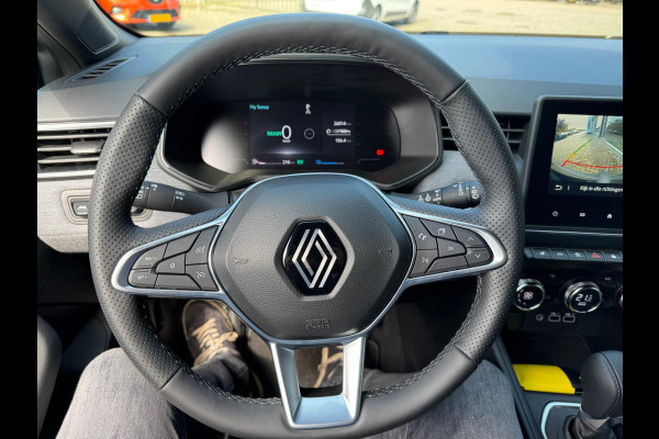 Renault Clio 1.6 E-Tech Full Hybrid 145 Techno Nieuw Model! LM 17'' / 360 camera / Apple & Android auto / P-sensoren