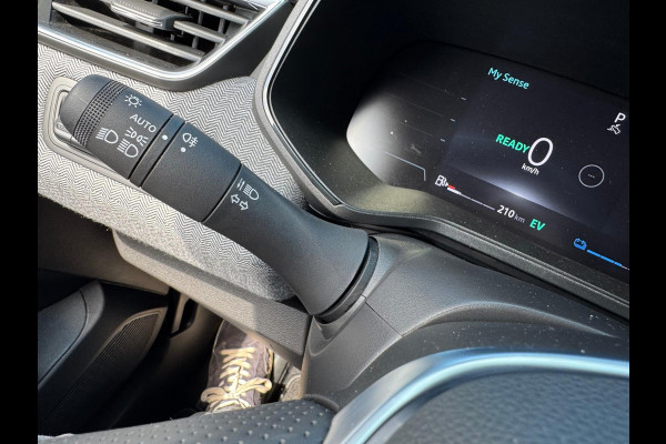 Renault Clio 1.6 E-Tech Full Hybrid 145 Techno Nieuw Model! LM 17'' / 360 camera / Apple & Android auto / P-sensoren