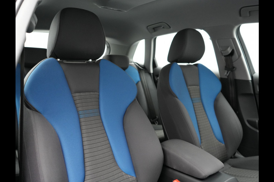Audi A3 Sportback 40 e-tron Advance Sport Plug In Hybrid | PHEV | Trekhaak Afneembaar | Navi | Adaptive Cruise | Sportstoelen Verwarmend | Spraakbediening |