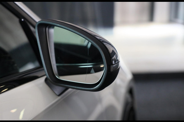 Mercedes-Benz A-Klasse 200 AMG 45 Look / Aut / 163 Pk / Navi / Camera / Cruise Control / F1 Flippers / Open Panoramadak / Led / 20