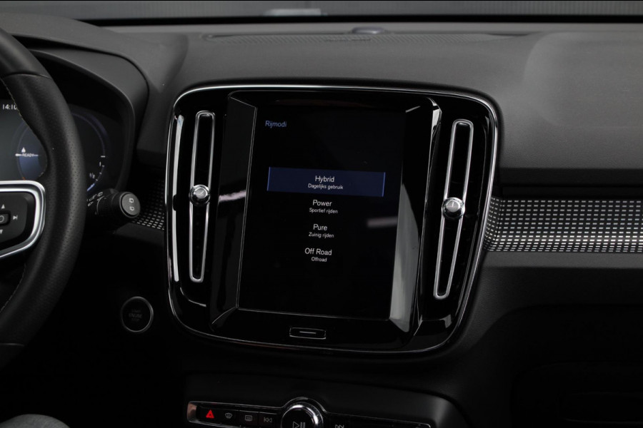 Volvo XC40 1.5 T5 Recharge R-Design | AUTO PILOT | Pano | BLIS | H&K | Keyless