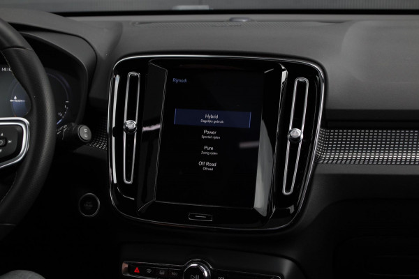 Volvo XC40 1.5 T5 Recharge R-Design | AUTO PILOT | Pano | BLIS | H&K | Keyless