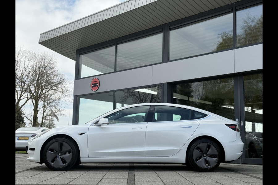 Tesla Model 3 Range Plus | Autopilot | Panorama | Leder | Navi | Autopilot | Panorama | Leder |