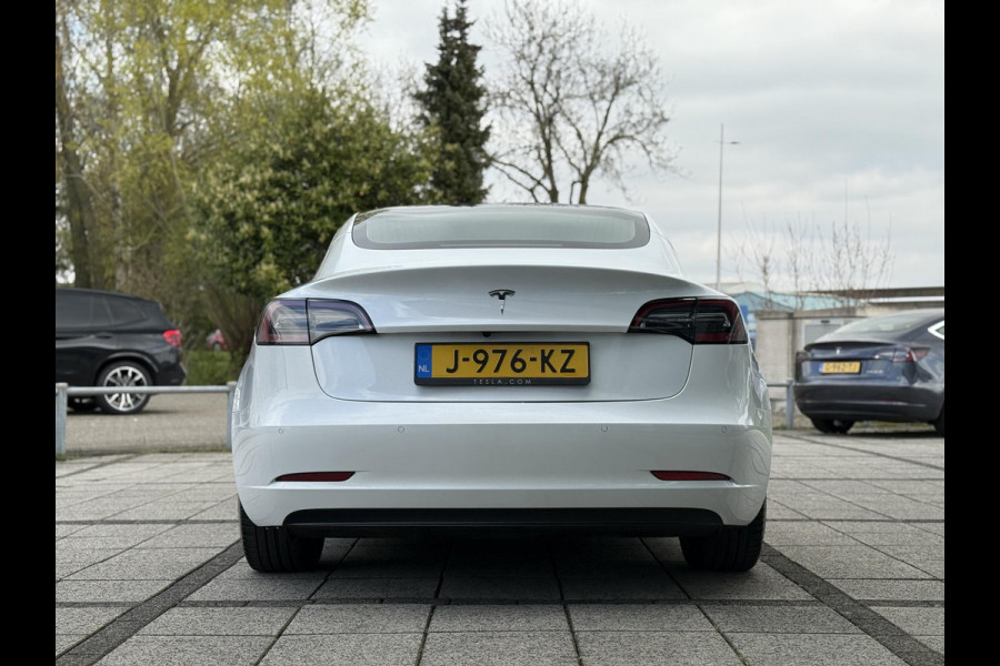 Tesla Model 3 Range Plus | Autopilot | Panorama | Leder | Navi | Autopilot | Panorama | Leder |