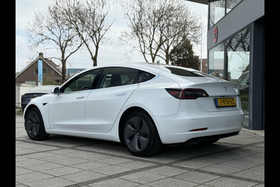 Tesla Model 3 Range Plus | Autopilot | Panorama | Leder | Navi | Autopilot | Panorama | Leder |