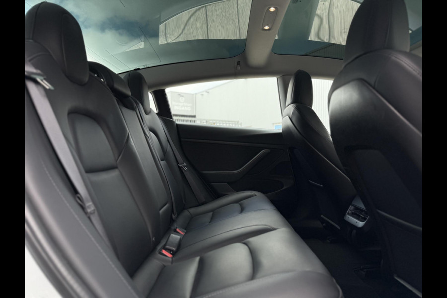 Tesla Model 3 Range Plus | Autopilot | Panorama | Leder | Navi | Autopilot | Panorama | Leder |