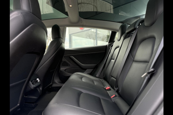 Tesla Model 3 Range Plus | Autopilot | Panorama | Leder | Navi | Autopilot | Panorama | Leder |
