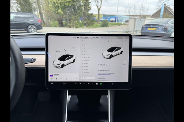 Tesla Model 3 Range Plus | Autopilot | Panorama | Leder | Navi | Autopilot | Panorama | Leder |