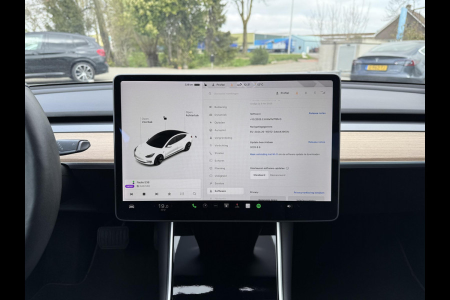 Tesla Model 3 Range Plus | Autopilot | Panorama | Leder | Navi | Autopilot | Panorama | Leder |
