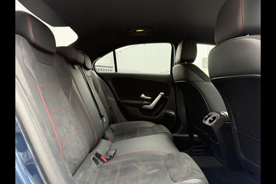 Mercedes-Benz A-Klasse 200 AMG | Navi | Camera | Apple Carplay |