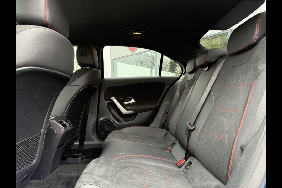 Mercedes-Benz A-Klasse 200 AMG | Navi | Camera | Apple Carplay |