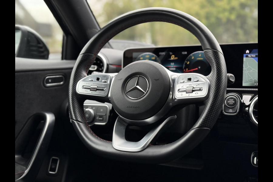 Mercedes-Benz A-Klasse 200 AMG | Navi | Camera | Apple Carplay |
