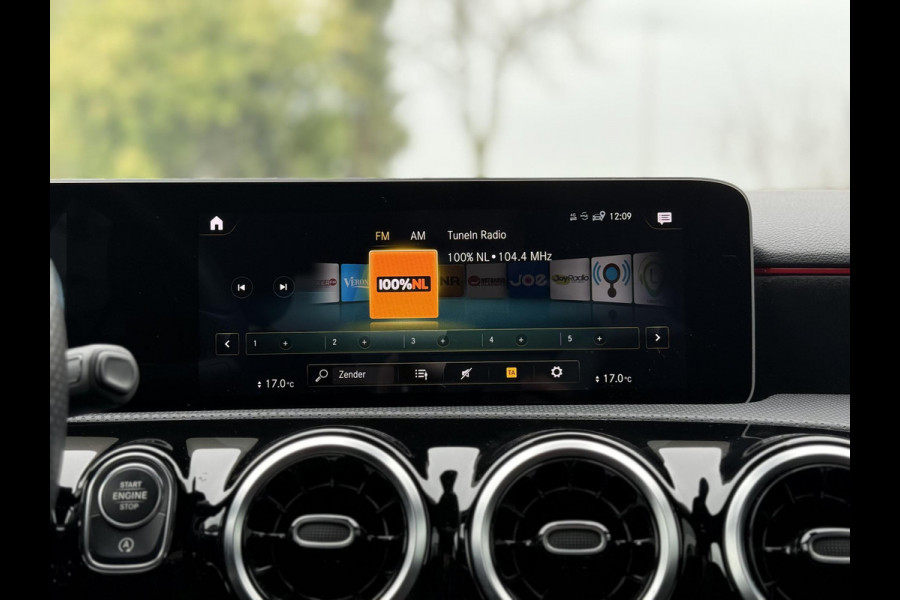 Mercedes-Benz A-Klasse 200 AMG | Navi | Camera | Apple Carplay |