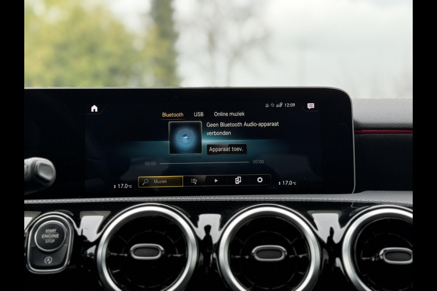 Mercedes-Benz A-Klasse 200 AMG | Navi | Camera | Apple Carplay |