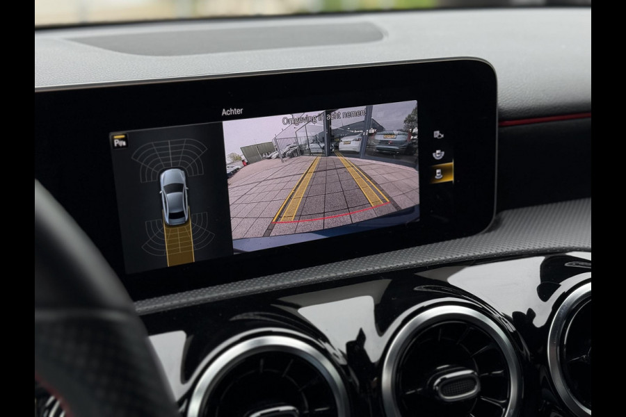 Mercedes-Benz A-Klasse 200 AMG | Navi | Camera | Apple Carplay |