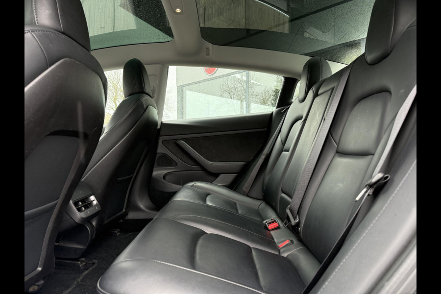 Tesla Model 3 Range Plus RWD | Autopilot | Panorama | Leder |