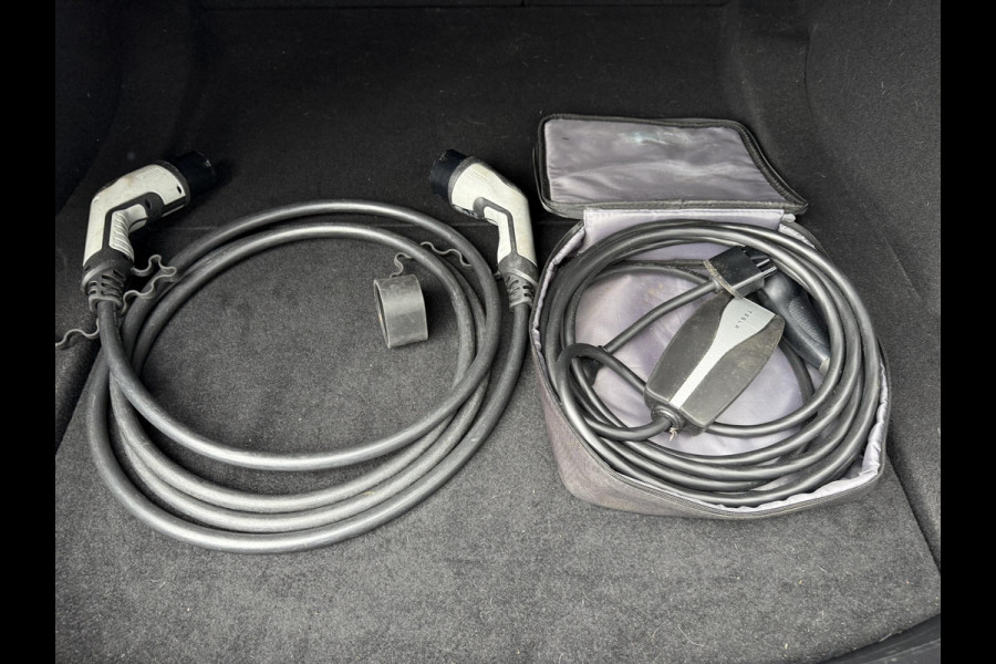 Tesla Model 3 Range Plus RWD | Autopilot | Panorama | Leder |